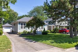 61 HIGHLAND AVENUE  St. Catharines (Old Glenridge), ON L2R 4H9