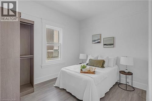 60 Berkley Road, Cambridge, ON - Indoor Photo Showing Bedroom