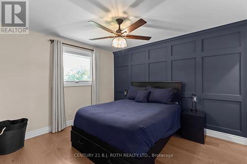1908 10Th Line, Innisfil, ON - Indoor Photo Showing Bedroom