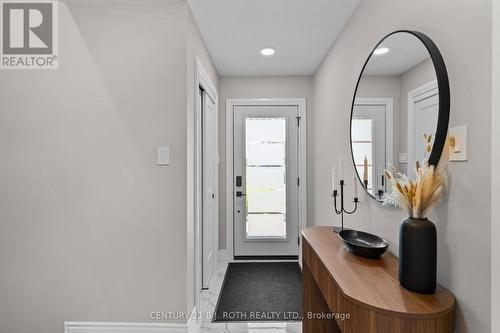 1908 10Th Line, Innisfil, ON - Indoor Photo Showing Other Room