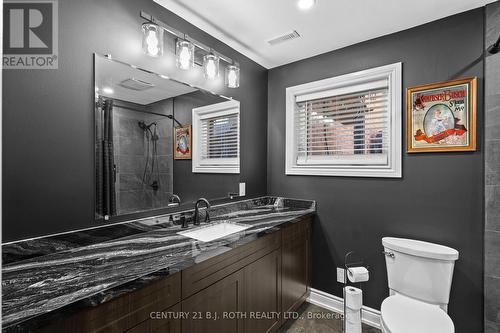 1908 10Th Line, Innisfil, ON - Indoor Photo Showing Bathroom