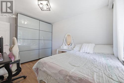 45 Faversham Crescent, Toronto, ON - Indoor Photo Showing Bedroom