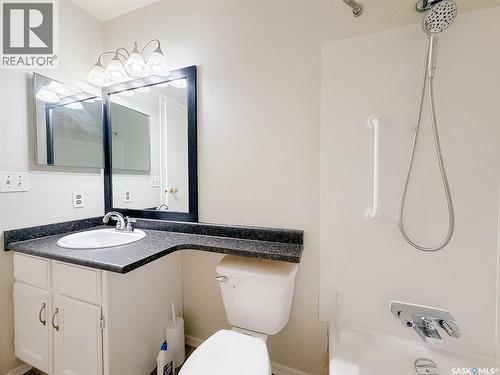1026 Kingsmere Boulevard, Saskatoon, SK - Indoor Photo Showing Bathroom