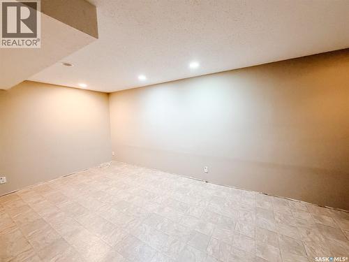 1026 Kingsmere Boulevard, Saskatoon, SK - Indoor