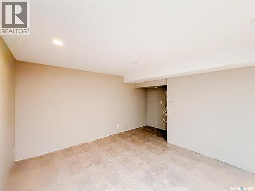 1026 Kingsmere Boulevard, Saskatoon, SK - Indoor Photo Showing Other Room