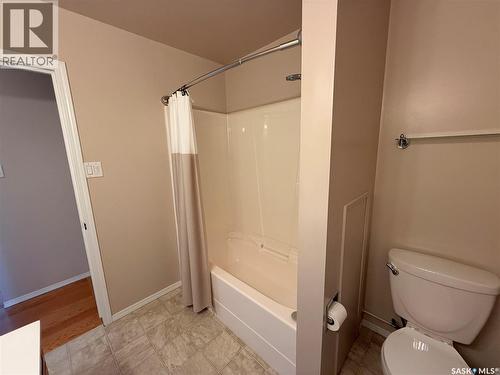 86 Duncan Crescent, Saskatoon, SK - Indoor Photo Showing Bathroom