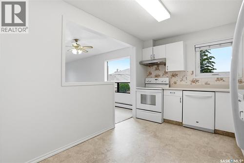 212 217A Cree Place, Saskatoon, SK - Indoor Photo Showing Kitchen