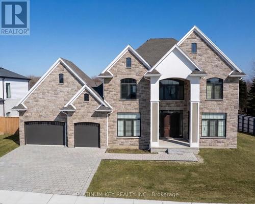 7 EDGEVIEW CRESCENT  Middlesex Centre (Kilworth), ON N0L 1R0