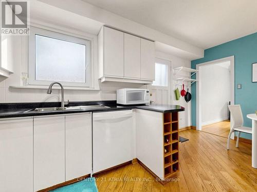 22 Jeffton Crescent, Toronto, ON - Indoor Photo Showing Kitchen With Double Sink