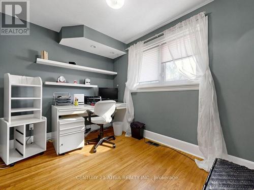 22 Jeffton Crescent, Toronto, ON - Indoor Photo Showing Office