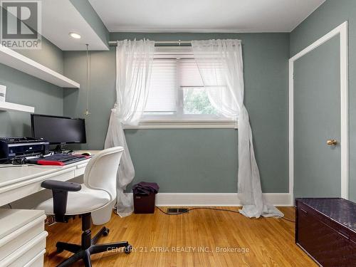 22 Jeffton Crescent, Toronto, ON - Indoor Photo Showing Office