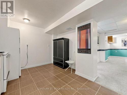 22 Jeffton Crescent, Toronto, ON - Indoor Photo Showing Other Room