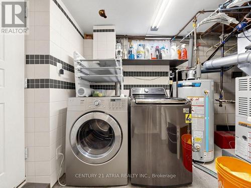 22 Jeffton Crescent, Toronto, ON - Indoor Photo Showing Laundry Room