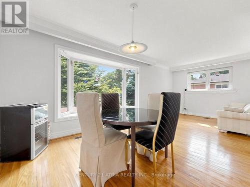 22 Jeffton Crescent, Toronto, ON - Indoor