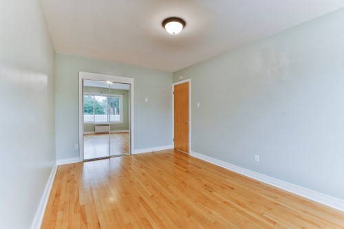 Master Bedroom - 2062 Rue Bossuet, Montréal (Mercier/Hochelaga-Maisonneuve), QC - Indoor Photo Showing Other Room