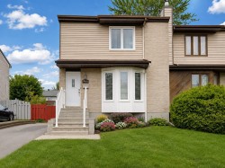 641 Rue de Roanne  Laval (Laval-Des-Rapides), QC H7N 5E8