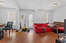 Salon - 