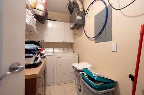 Salle de lavage - 2072 Rue De Castellane, Laval (Vimont), QC - Indoor Photo Showing Laundry Room