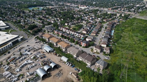 Vue d'ensemble - 2072 Rue De Castellane, Laval (Vimont), QC -  With View