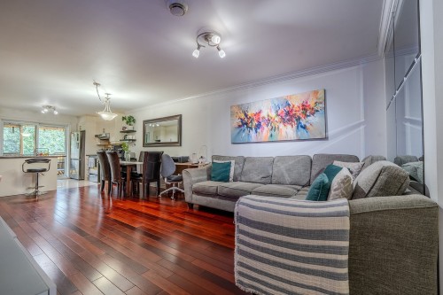 Salon - 2072 Rue De Castellane, Laval (Vimont), QC - Indoor Photo Showing Living Room