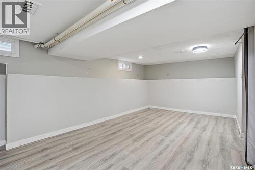 1721 E Avenue N, Saskatoon, SK - Indoor