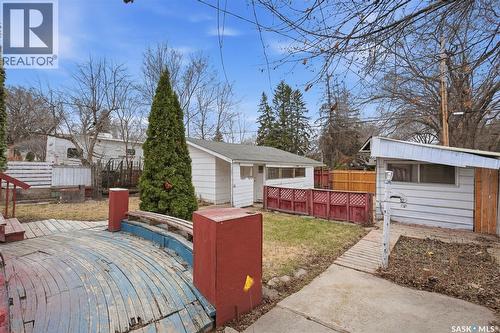 1721 E Avenue N, Saskatoon, SK - Outdoor