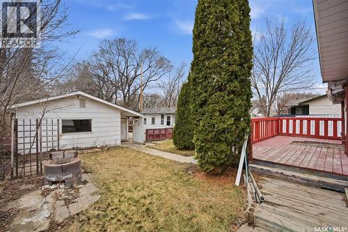 1721 E Avenue N, Saskatoon, SK - Outdoor