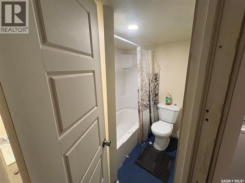 1125 Idylwyld Drive N, Saskatoon, SK - Indoor Photo Showing Bathroom