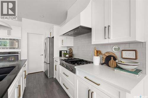 5196 Aviator Crescent, Regina, SK - Indoor Photo Showing Kitchen With Upgraded Kitchen