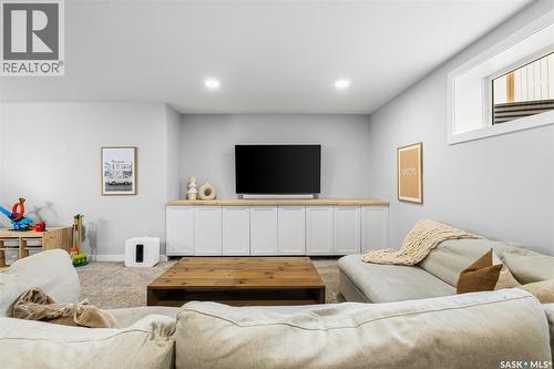 5196 Aviator Crescent, Regina, SK - Indoor