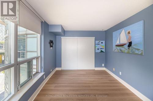 Bedroom - 707 - 550 Queens Quay W, Toronto, ON - Indoor Photo Showing Other Room