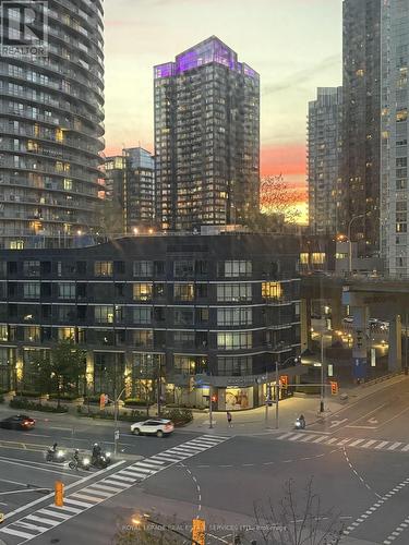 707 - 550 Queens Quay W, Toronto, ON - Outdoor