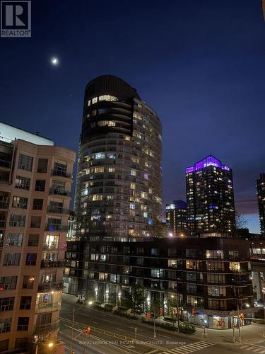 707 - 550 Queens Quay W, Toronto, ON - Outdoor