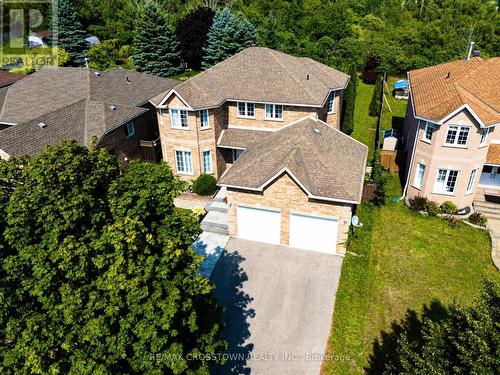 31 LOGAN COURT  Barrie, ON L4N 8G9