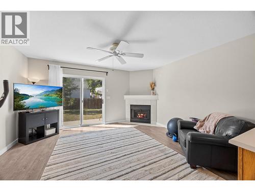 377 Sumac Road E, Kelowna, BC - Indoor With Fireplace