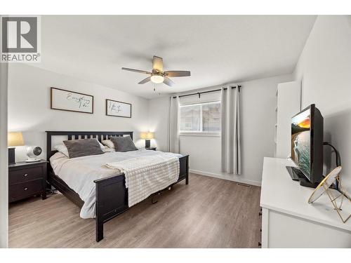 377 Sumac Road E, Kelowna, BC - Indoor Photo Showing Bedroom
