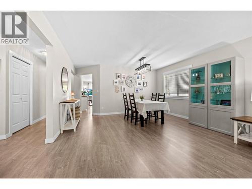 377 Sumac Road E, Kelowna, BC - Indoor