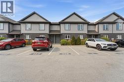 7768 ASCOT Circle Unit# 5 Niagara Falls, ON L2H 3P9