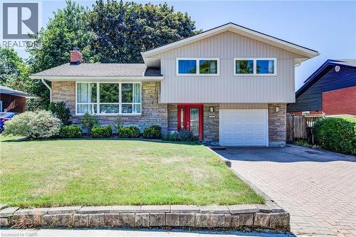 215 WINFIELD Avenue  Waterloo, ON N2J 3M8
