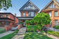 148 MARKLAND Street  Hamilton, ON L8P 2K5