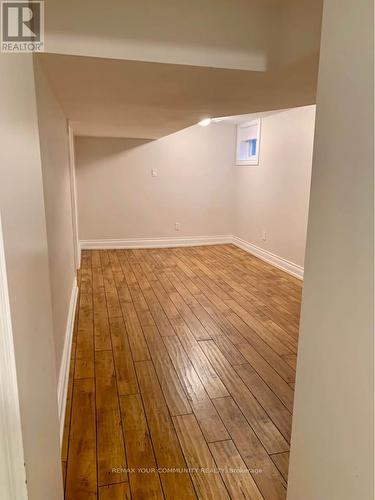LOWER - 16 COXWELL BOULEVARD , Toronto, Ontario M4C 3G7 4