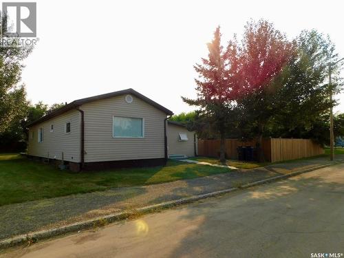 40 Edouard Beaupre Street, Willow Bunch, SK - Outdoor