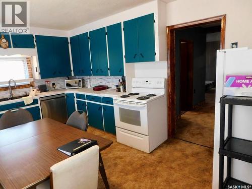 40 Edouard Beaupre Street, Willow Bunch, SK - Indoor Photo Showing Kitchen