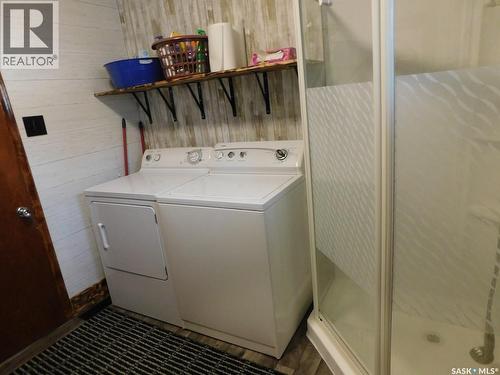40 Edouard Beaupre Street, Willow Bunch, SK - Indoor Photo Showing Laundry Room