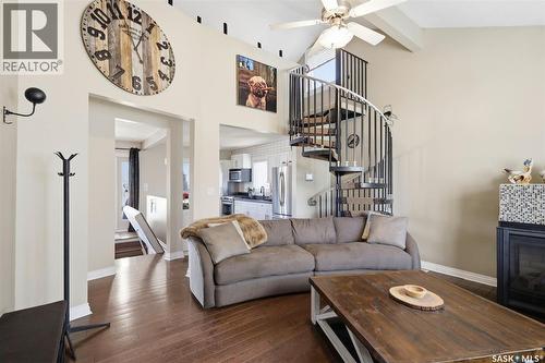 816 Empress Street, Saskatoon, SK - Indoor Photo Showing Living Room With Fireplace