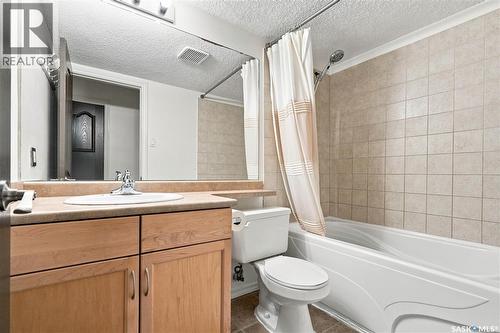 108G 1121 Mckercher Drive, Saskatoon, SK - Indoor Photo Showing Bathroom