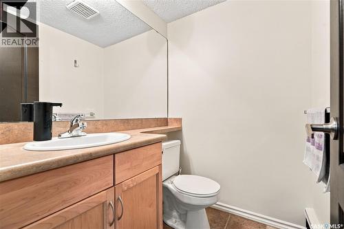 108G 1121 Mckercher Drive, Saskatoon, SK - Indoor Photo Showing Bathroom