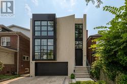133 DELORAINE AVENUE Toronto, ON M5M 2B1