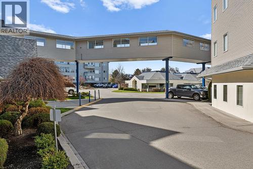 877 Klo Road Unit# 112, Kelowna, BC - Outdoor