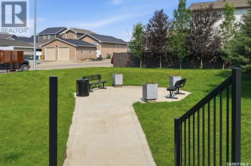 101 3229 Elgaard Drive, Regina, SK - Outdoor